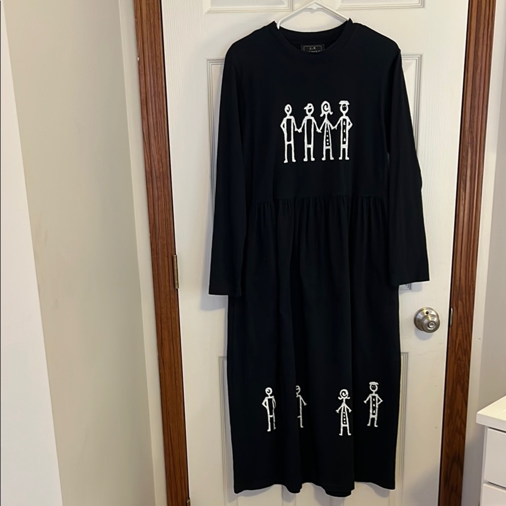 Vintage LA Artwear Black Dress w/ White Graphic Design of People Women’s Medium